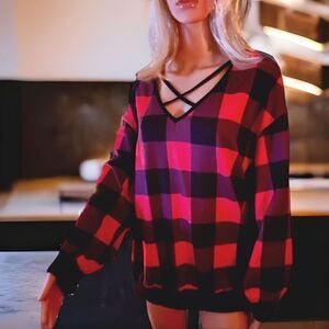 Buffalo Plaid l V-Neck l Long-sleeve top l SHEIN Curve 2X l Red Purple Black